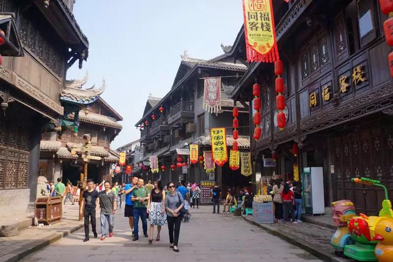 女孩说这些问题都是综合的男孩子怎么回复？游戏画面